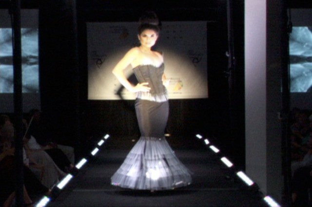 Metamorphosis Fashion Show look5 F-poster